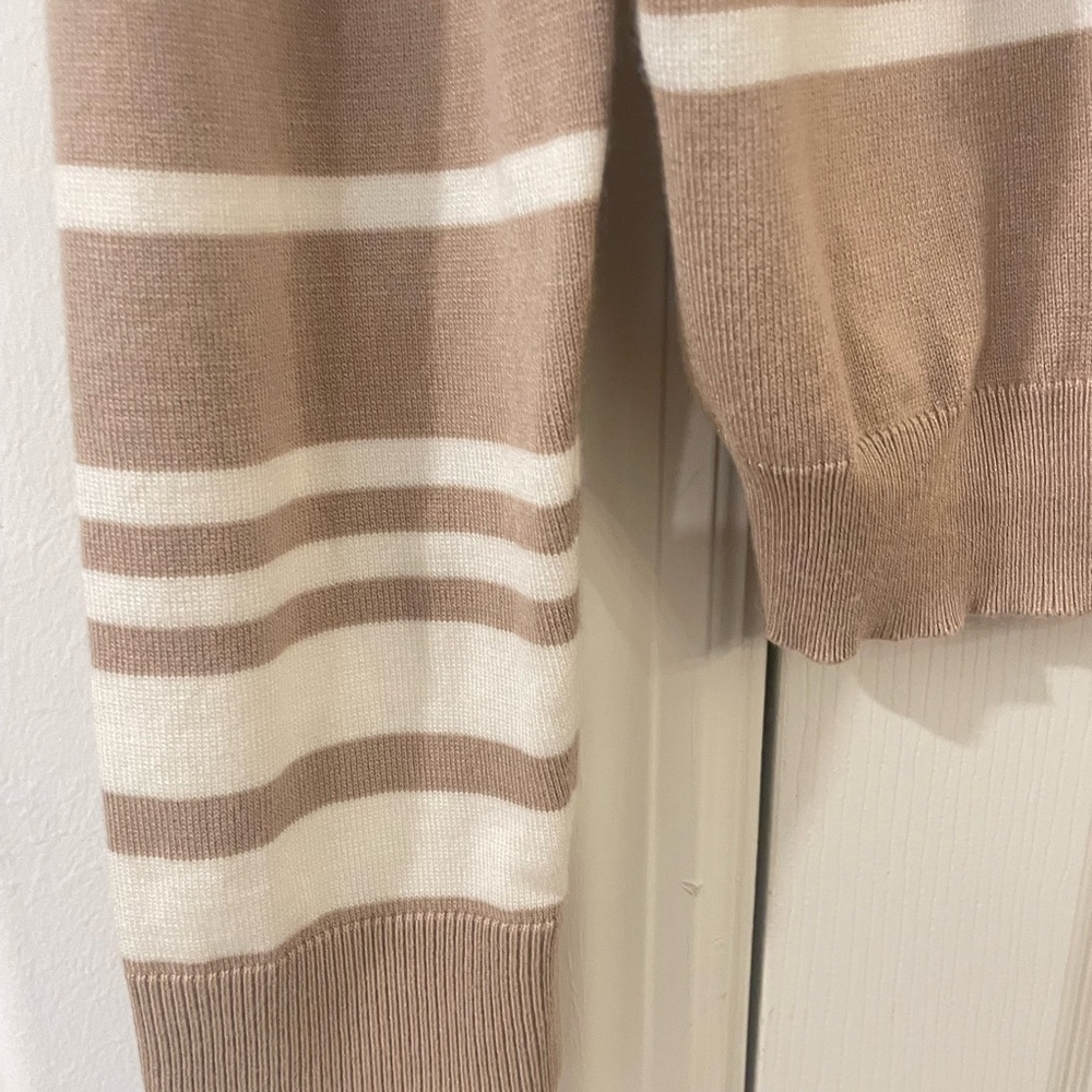 Sienna Sage Women's Taupe & White Striped  Nautical Hoodie Sweater in size xlg - Picture 7 of 8